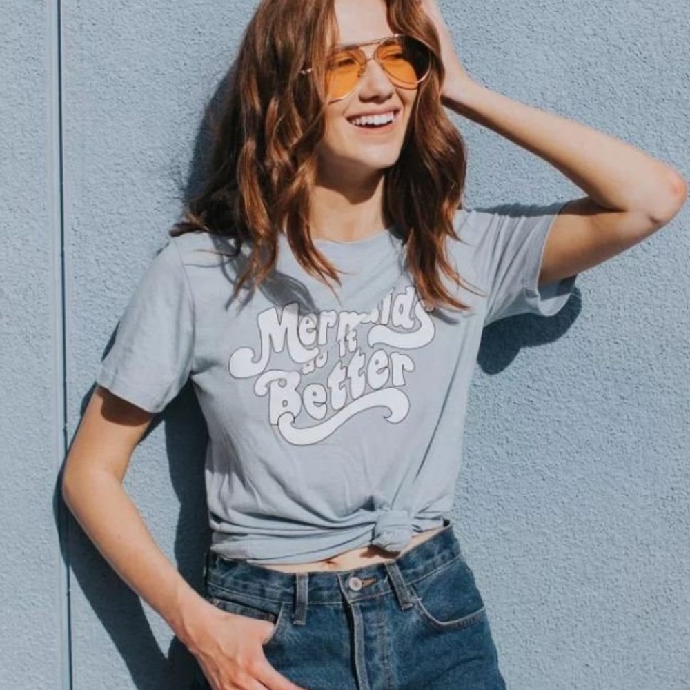 “Mermaids Do It Better” Graphic Tee NWT | Small